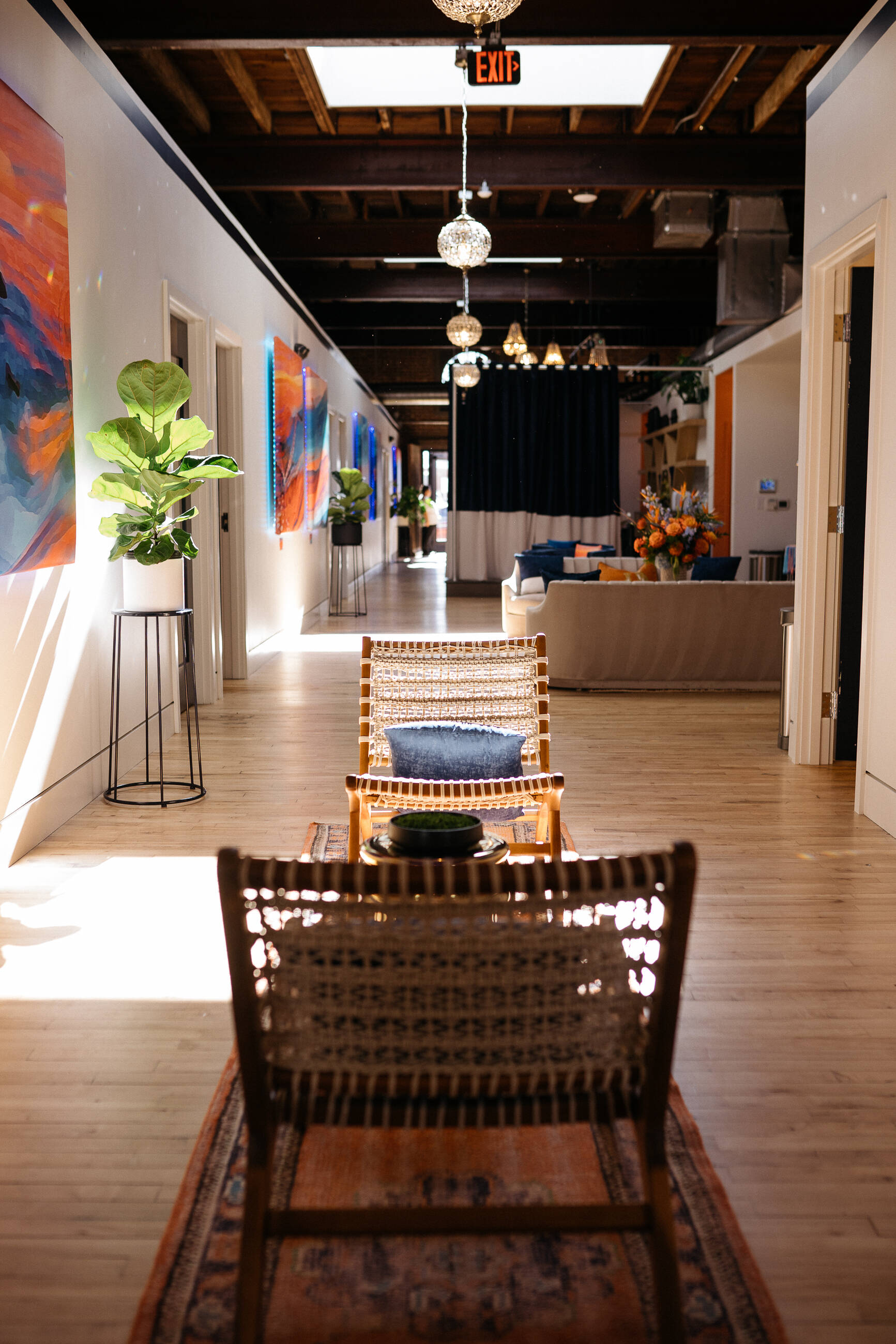 Hightide Salon & Suites
